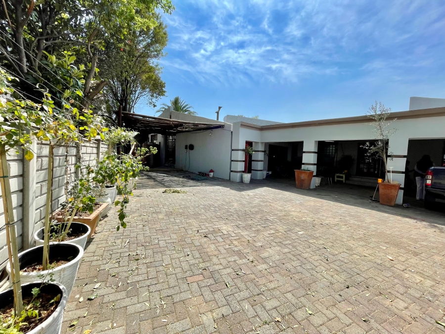 5 Bedroom Property for Sale in Secunda Mpumalanga