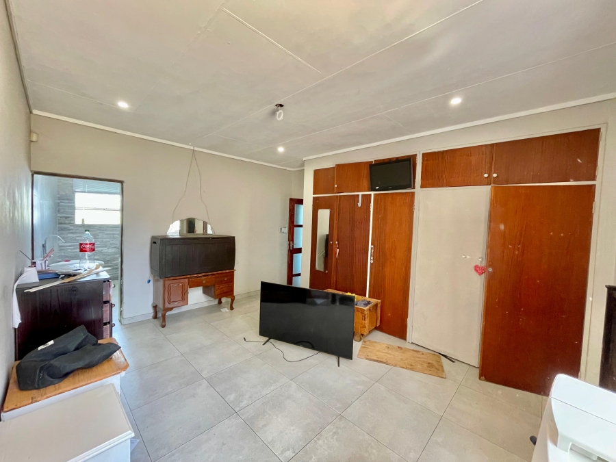 5 Bedroom Property for Sale in Secunda Mpumalanga