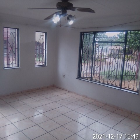 To Let 3 Bedroom Property for Rent in Pine Ridge Mpumalanga