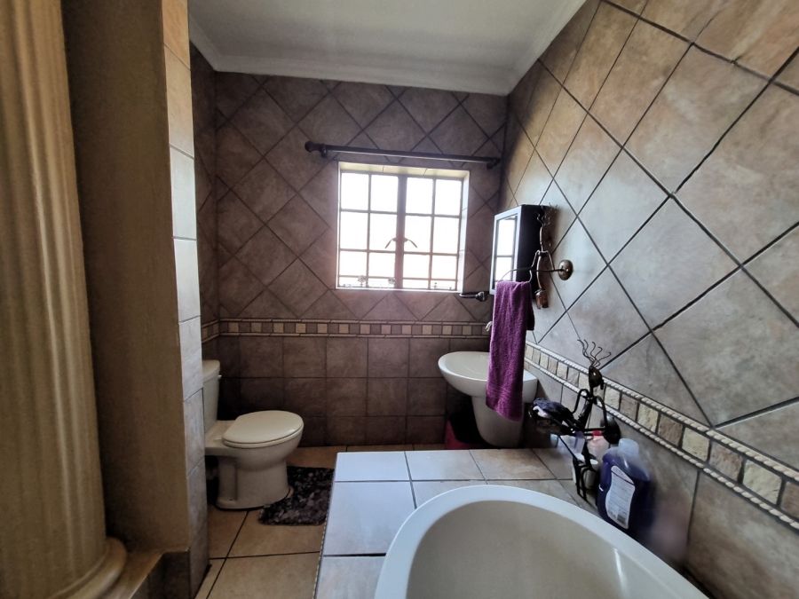 3 Bedroom Property for Sale in Kingsview Ext 1 Mpumalanga