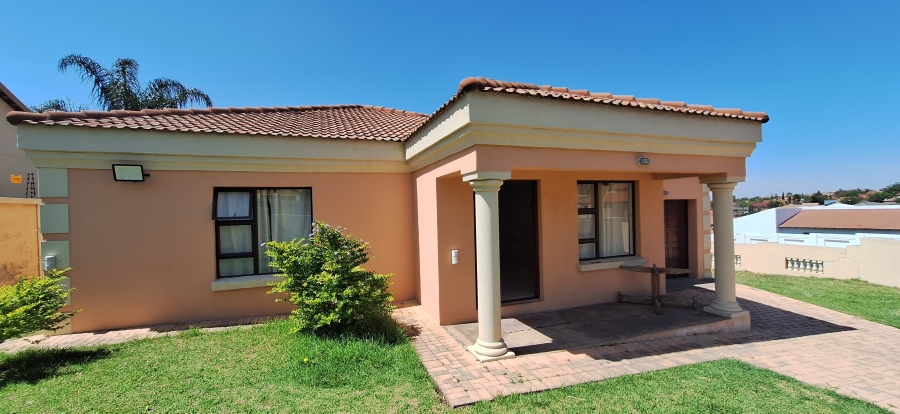 To Let 2 Bedroom Property for Rent in Die Heuwel Ext 4 Mpumalanga