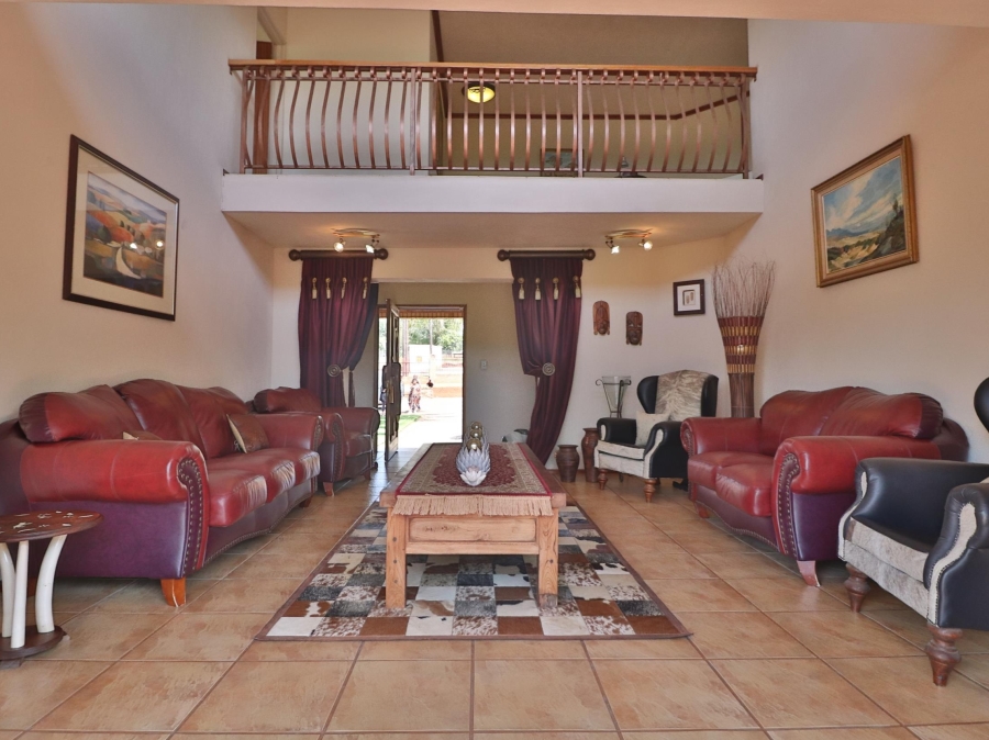 5 Bedroom Property for Sale in White River Mpumalanga