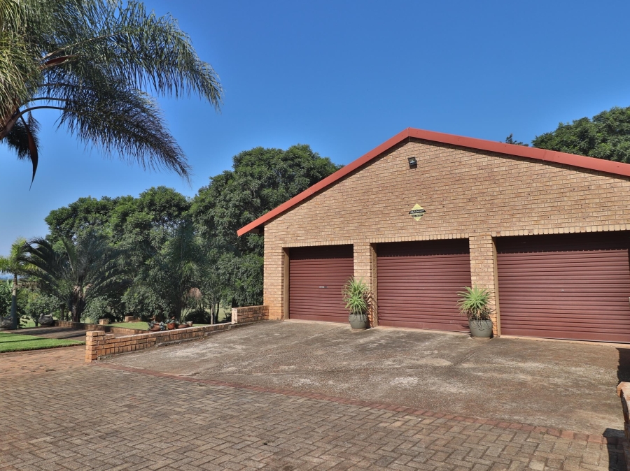 5 Bedroom Property for Sale in White River Mpumalanga