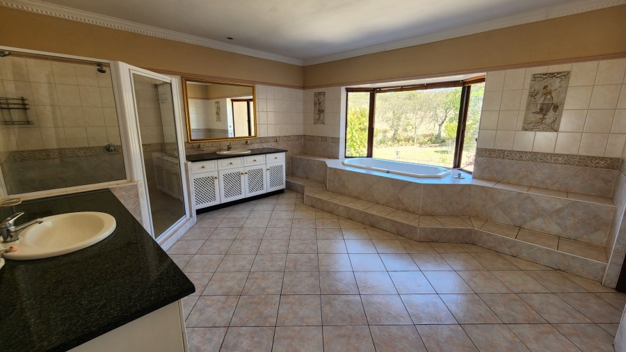 5 Bedroom Property for Sale in Waterberry Country Estate Mpumalanga