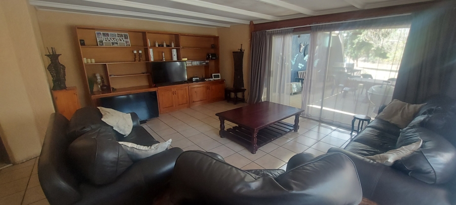 5 Bedroom Property for Sale in White River Mpumalanga