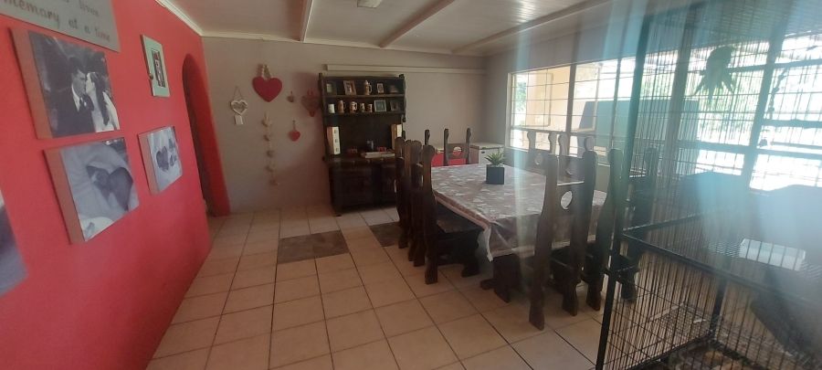 5 Bedroom Property for Sale in White River Mpumalanga