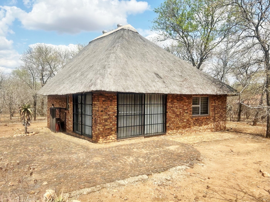 2 Bedroom Property for Sale in Marloth Park Mpumalanga