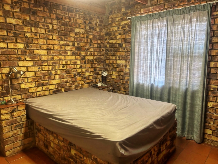 2 Bedroom Property for Sale in Marloth Park Mpumalanga