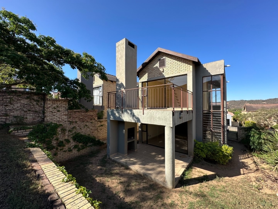 2 Bedroom Property for Sale in Stonehenge Ext 7 Mpumalanga