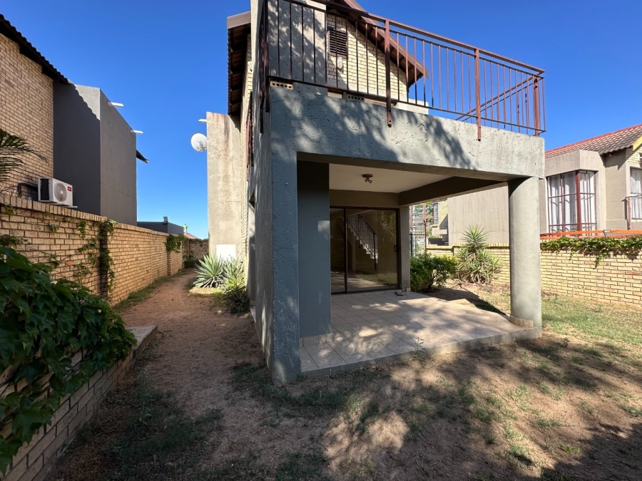 2 Bedroom Property for Sale in Stonehenge Ext 7 Mpumalanga