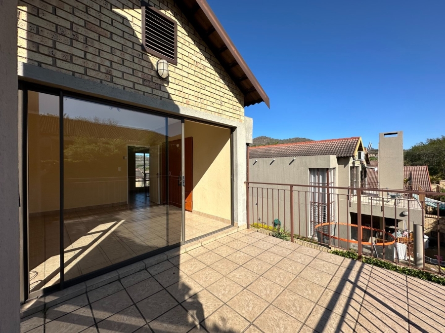 2 Bedroom Property for Sale in Stonehenge Ext 7 Mpumalanga