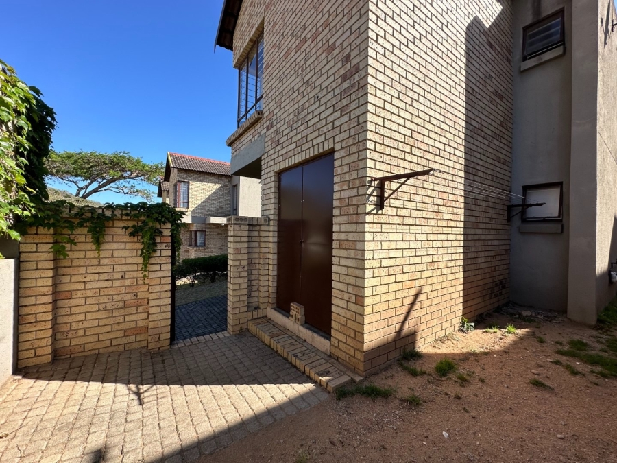 2 Bedroom Property for Sale in Stonehenge Ext 7 Mpumalanga