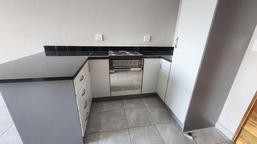 2 Bedroom Property for Sale in Stonehenge Mpumalanga