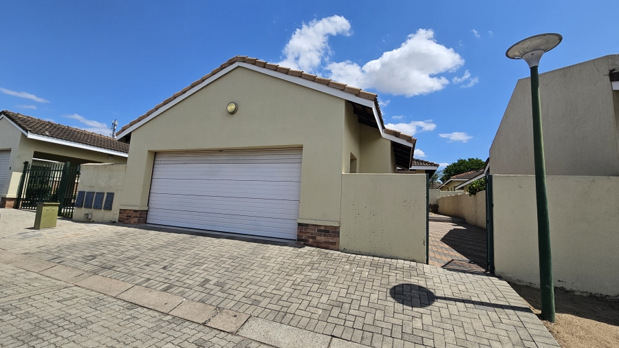 3 Bedroom Property for Sale in West Acres Ext 40 Mpumalanga