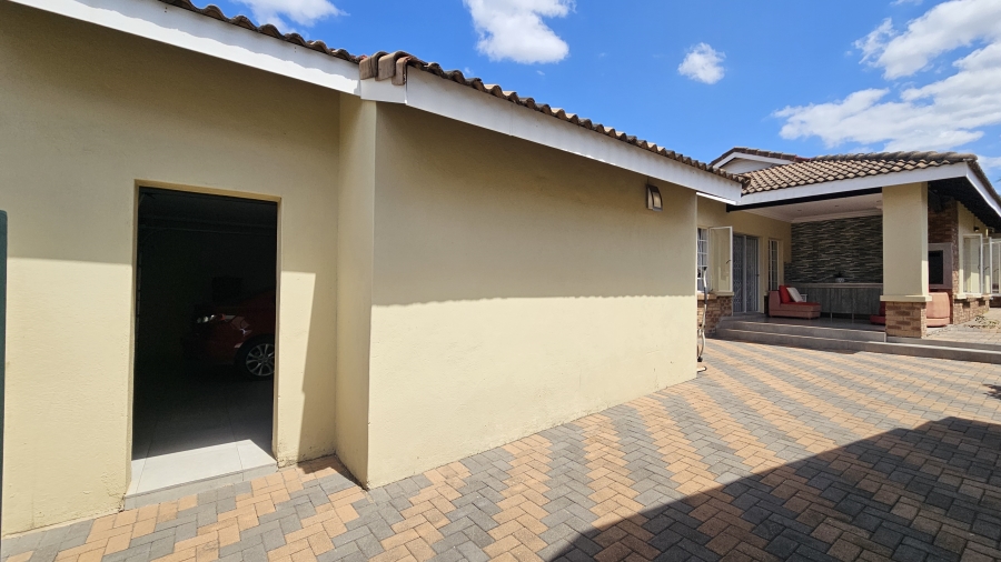 3 Bedroom Property for Sale in West Acres Ext 40 Mpumalanga