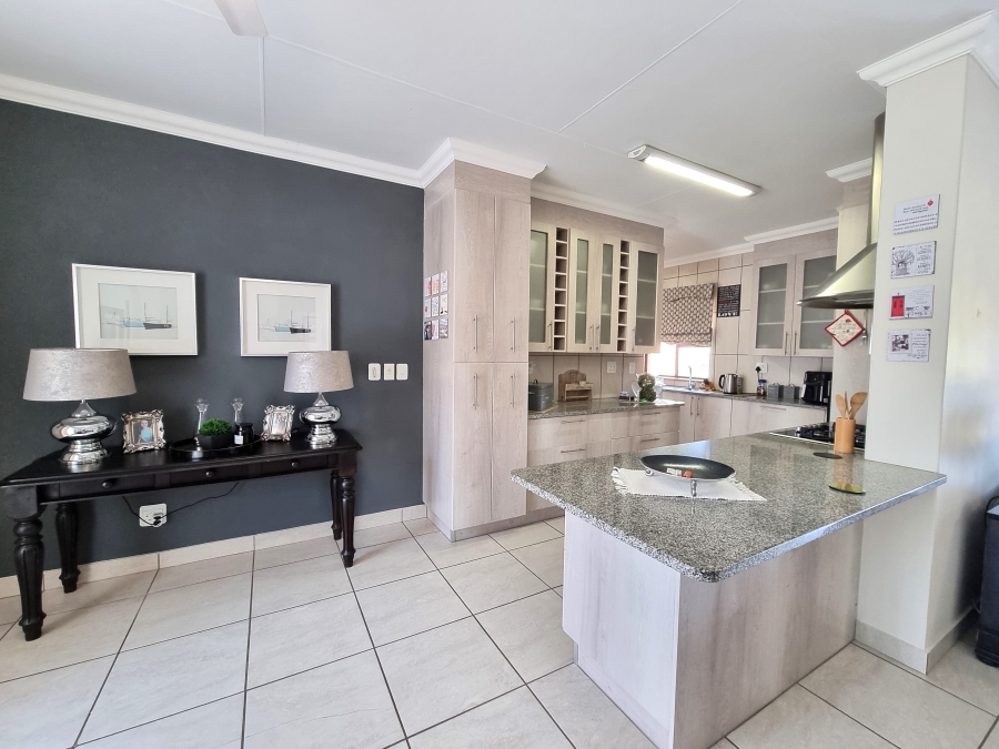 3 Bedroom Property for Sale in Nelspruit Ext 37 Mpumalanga