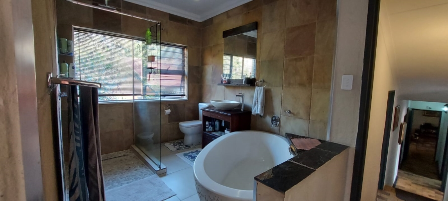 4 Bedroom Property for Sale in Sonheuwel Ext 1 Mpumalanga