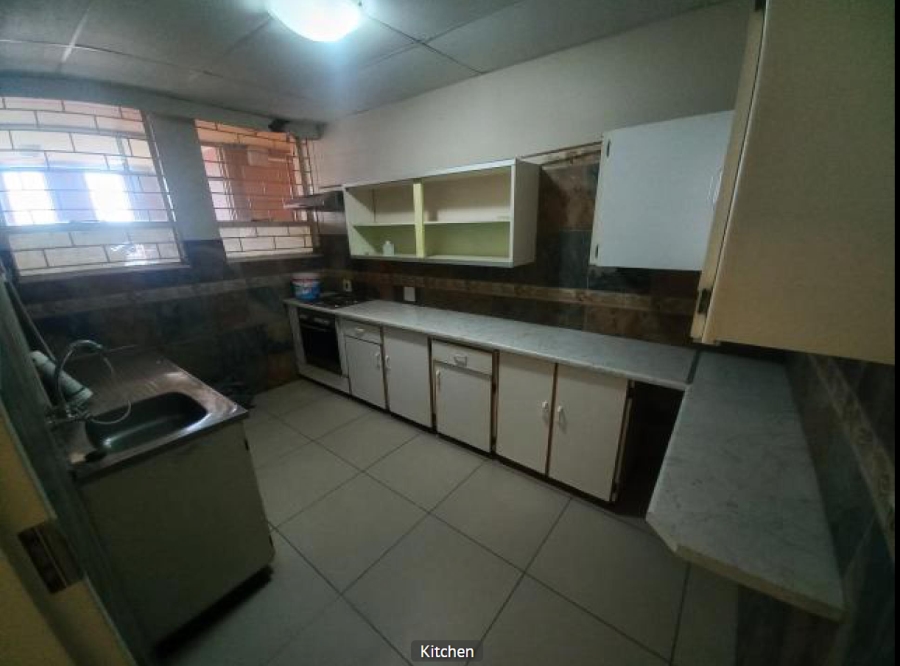 2 Bedroom Property for Sale in Sonheuwel Mpumalanga