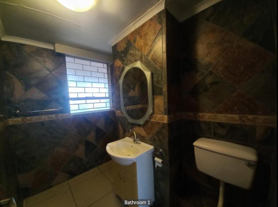 2 Bedroom Property for Sale in Sonheuwel Mpumalanga