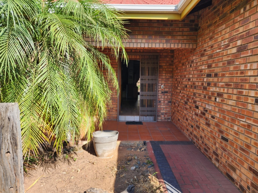 4 Bedroom Property for Sale in Nelspruit Ext 14 Mpumalanga