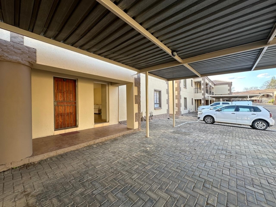 2 Bedroom Property for Sale in Stonehenge Ext 8 Mpumalanga