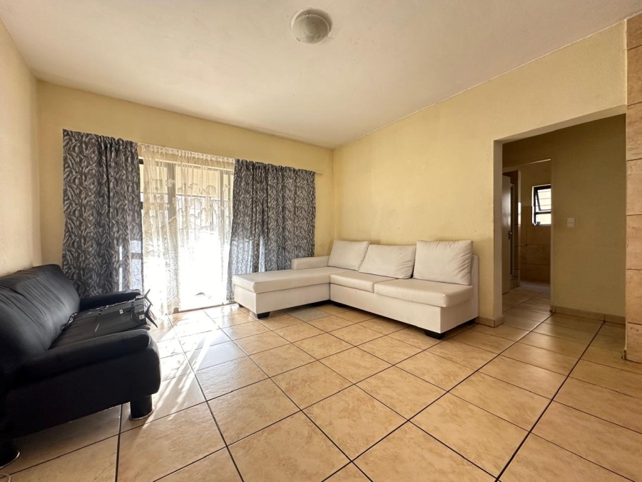 2 Bedroom Property for Sale in Stonehenge Ext 8 Mpumalanga