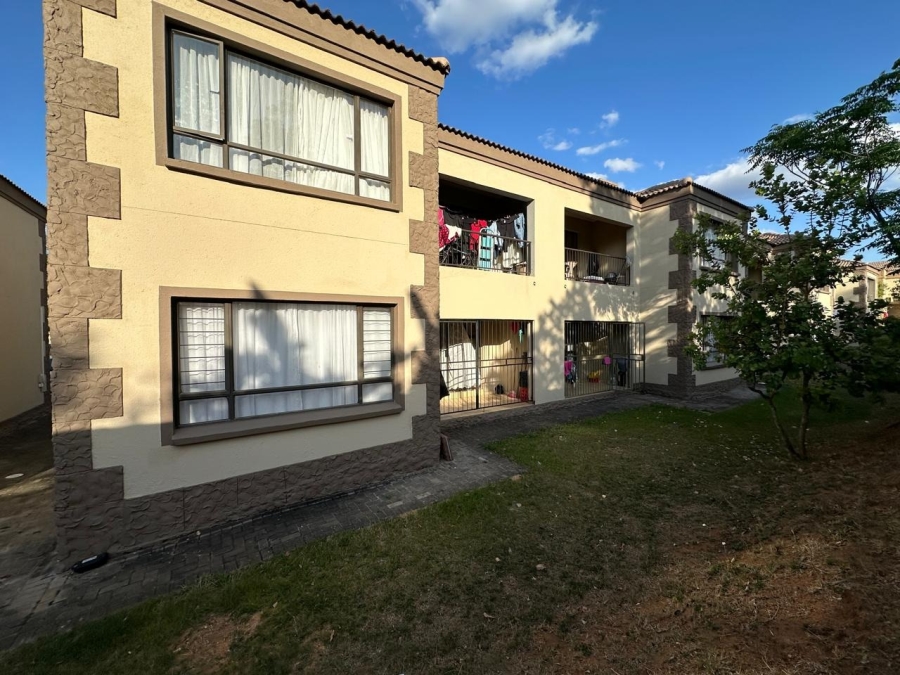 2 Bedroom Property for Sale in Stonehenge Ext 8 Mpumalanga