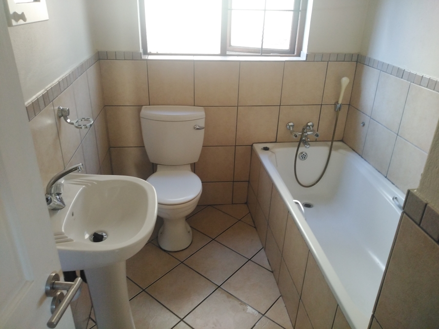 To Let 2 Bedroom Property for Rent in Sonheuwel Mpumalanga