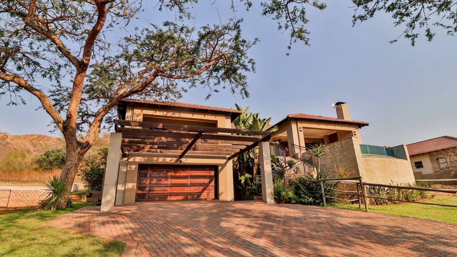 5 Bedroom Property for Sale in Ntulo Wildlife Estate Mpumalanga