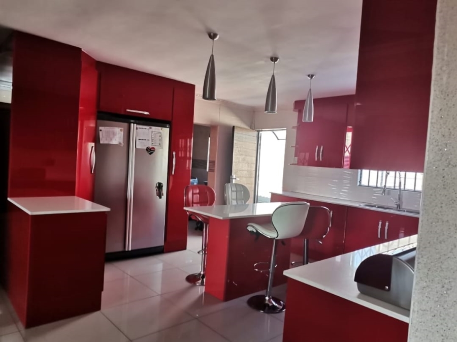 To Let 5 Bedroom Property for Rent in Kinross Mpumalanga