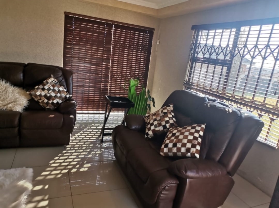 To Let 5 Bedroom Property for Rent in Kinross Mpumalanga