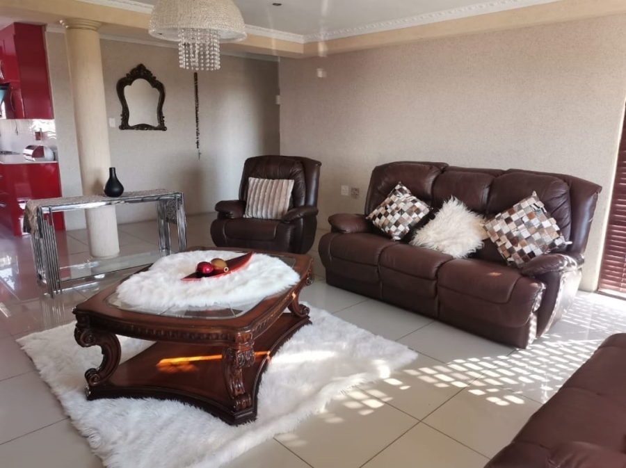 To Let 5 Bedroom Property for Rent in Kinross Mpumalanga