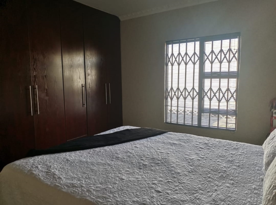 To Let 5 Bedroom Property for Rent in Kinross Mpumalanga