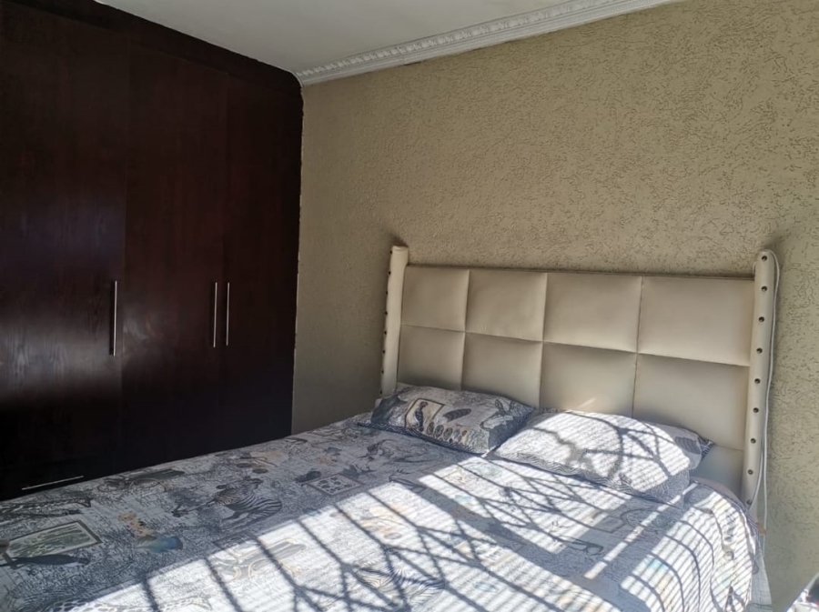 To Let 5 Bedroom Property for Rent in Kinross Mpumalanga