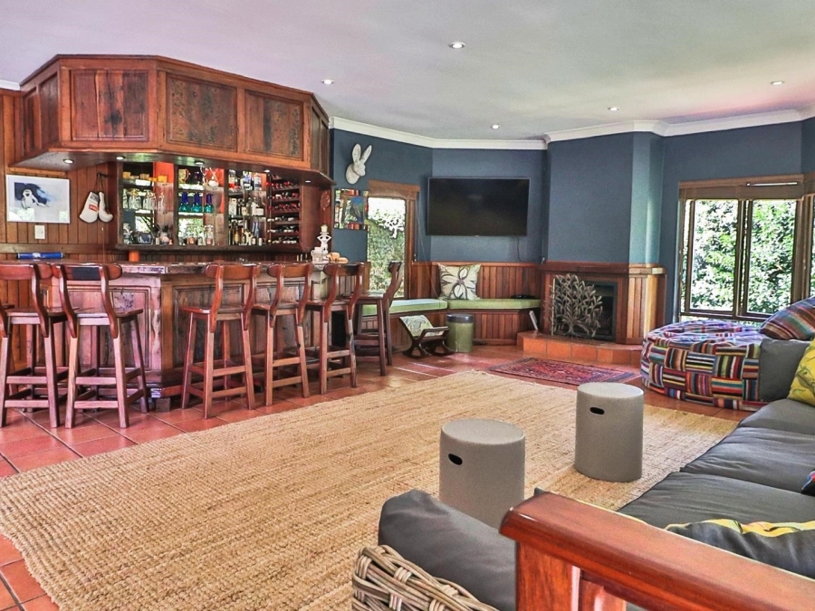 6 Bedroom Property for Sale in White River Country Estate Mpumalanga