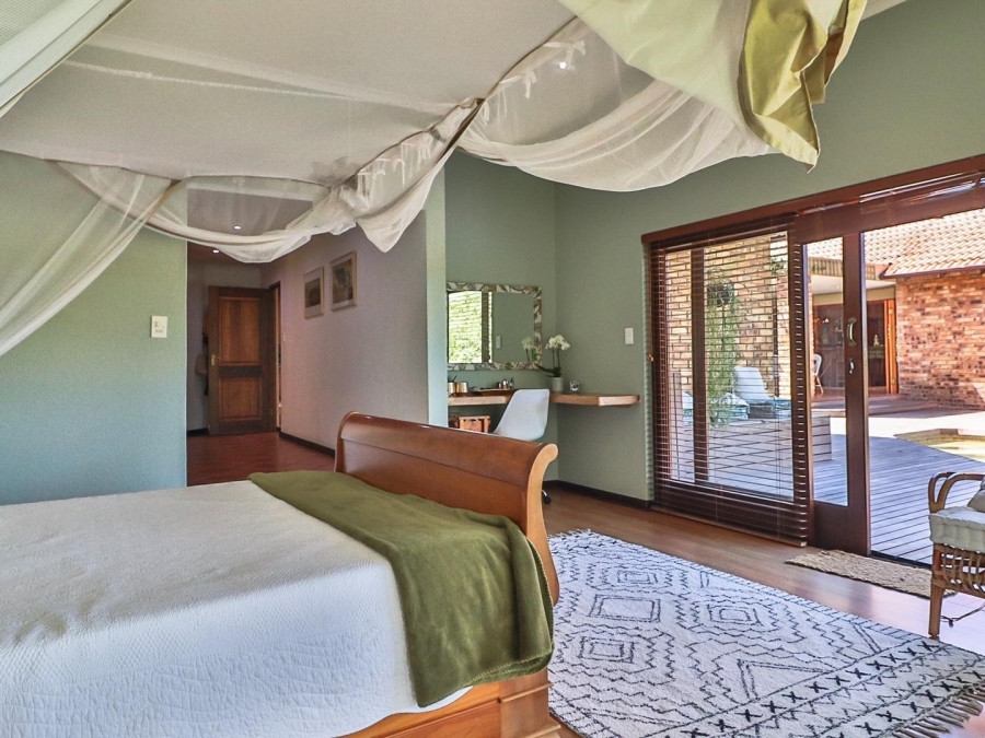 6 Bedroom Property for Sale in White River Country Estate Mpumalanga