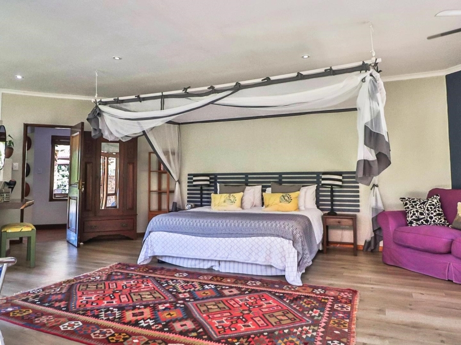 6 Bedroom Property for Sale in White River Country Estate Mpumalanga