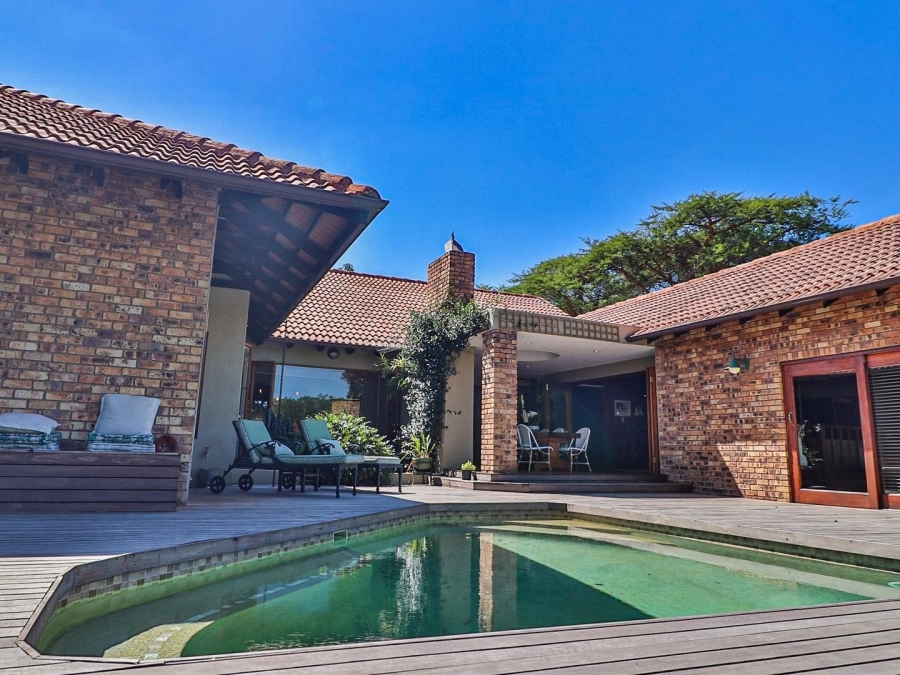 6 Bedroom Property for Sale in White River Country Estate Mpumalanga