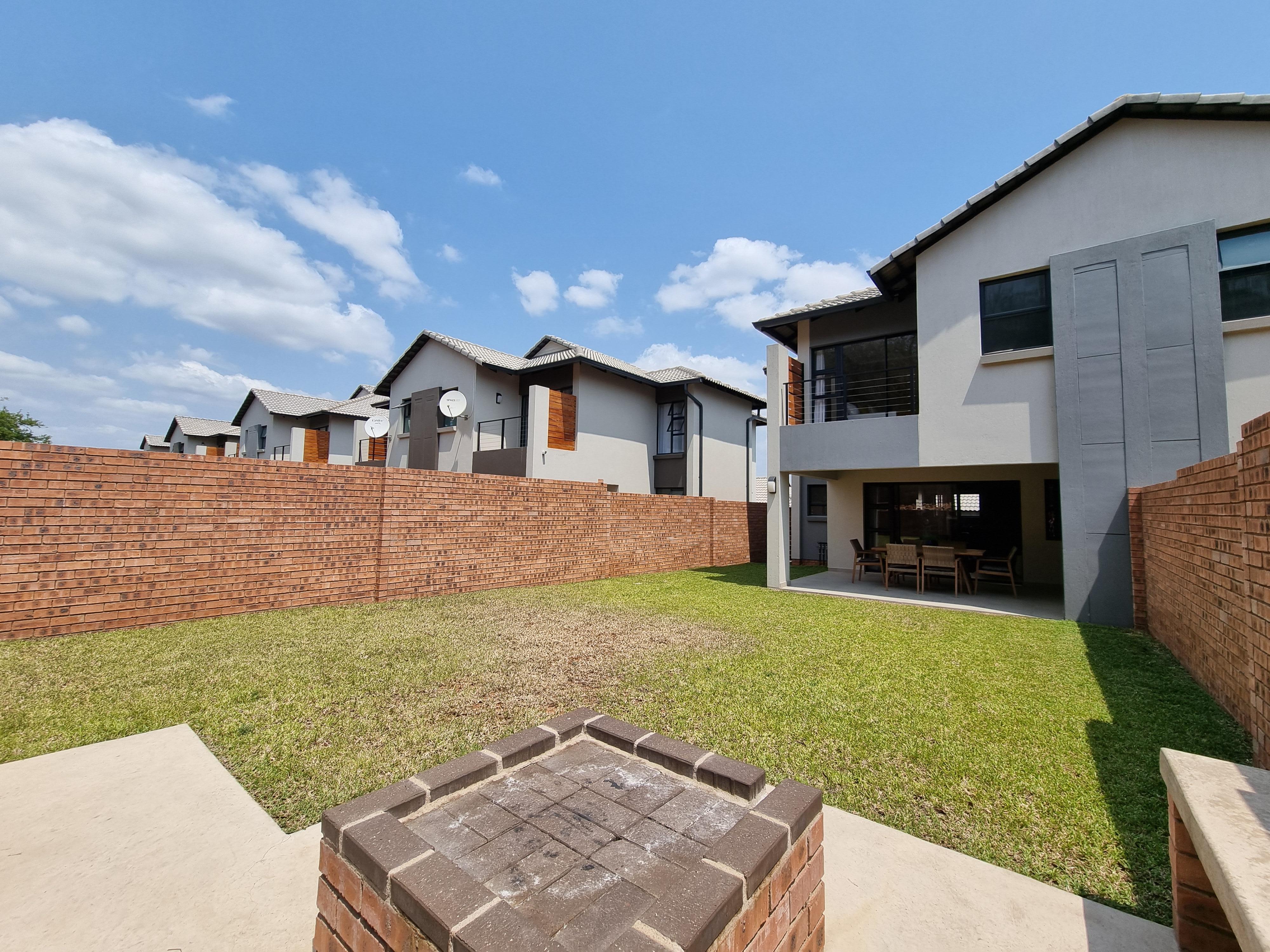 3 Bedroom Property for Sale in Stonehenge Mpumalanga