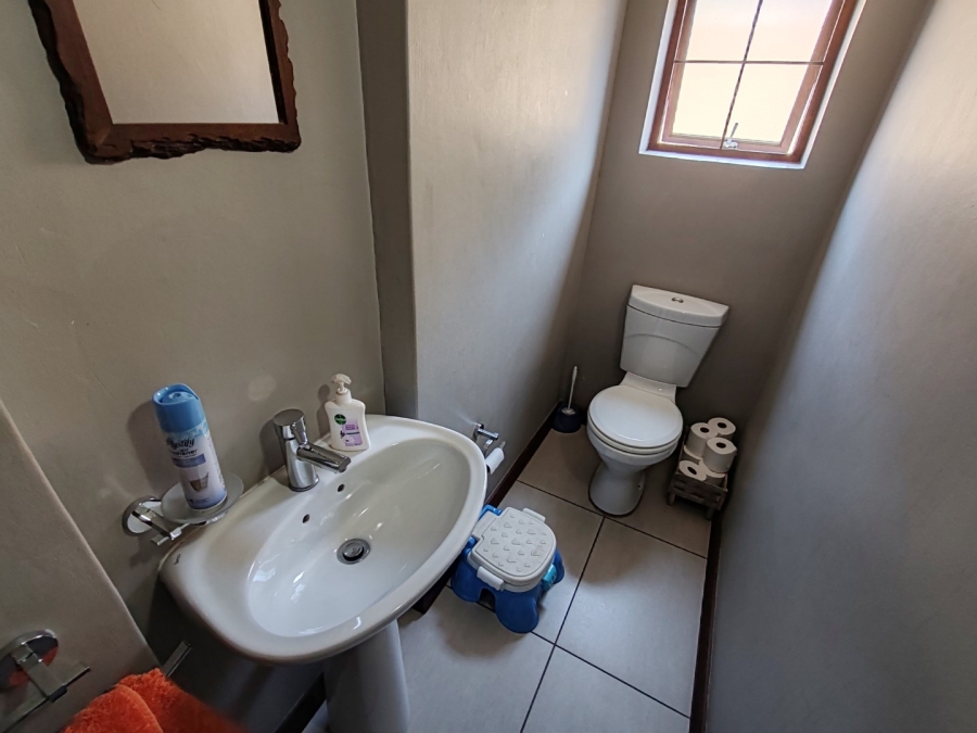 To Let 3 Bedroom Property for Rent in Sonheuwel Mpumalanga