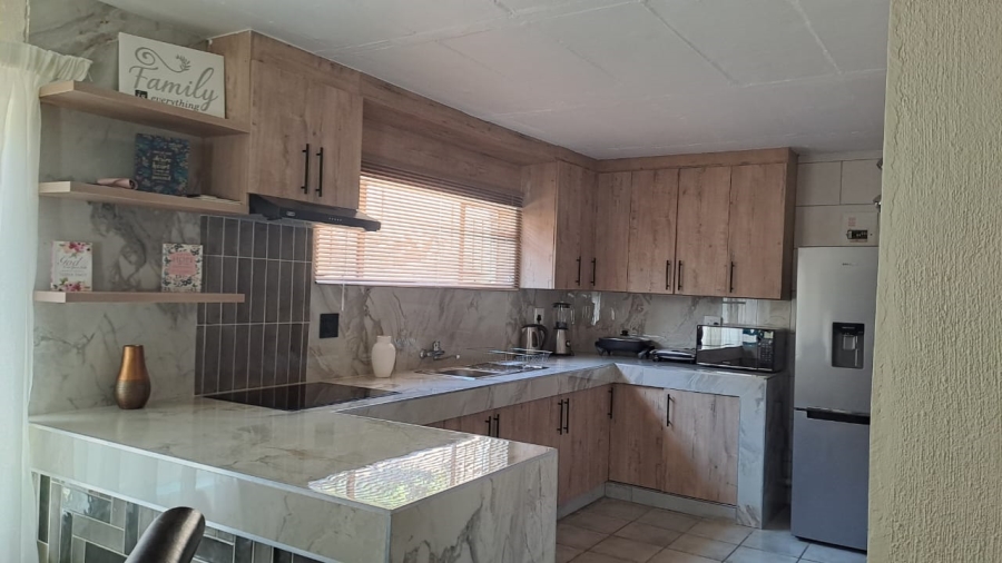 To Let 2 Bedroom Property for Rent in Steiltes Mpumalanga