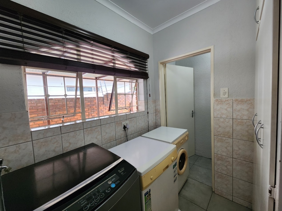 To Let 4 Bedroom Property for Rent in Steiltes Mpumalanga