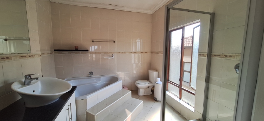 4 Bedroom Property for Sale in Ben Fleur Mpumalanga