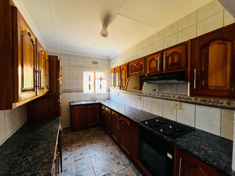 To Let 4 Bedroom Property for Rent in White River Ext 18 Mpumalanga