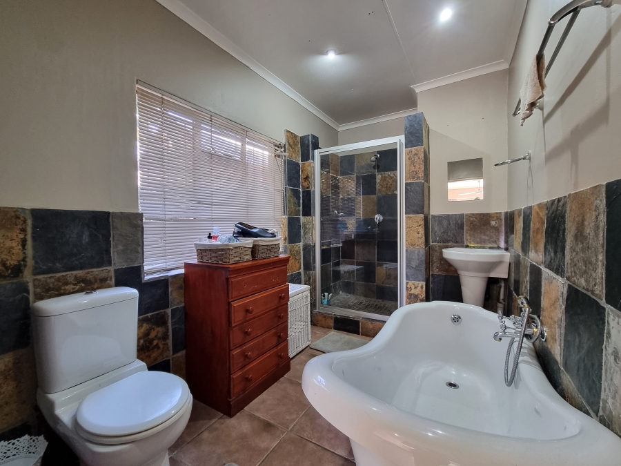 3 Bedroom Property for Sale in West Acres Ext 1 Mpumalanga