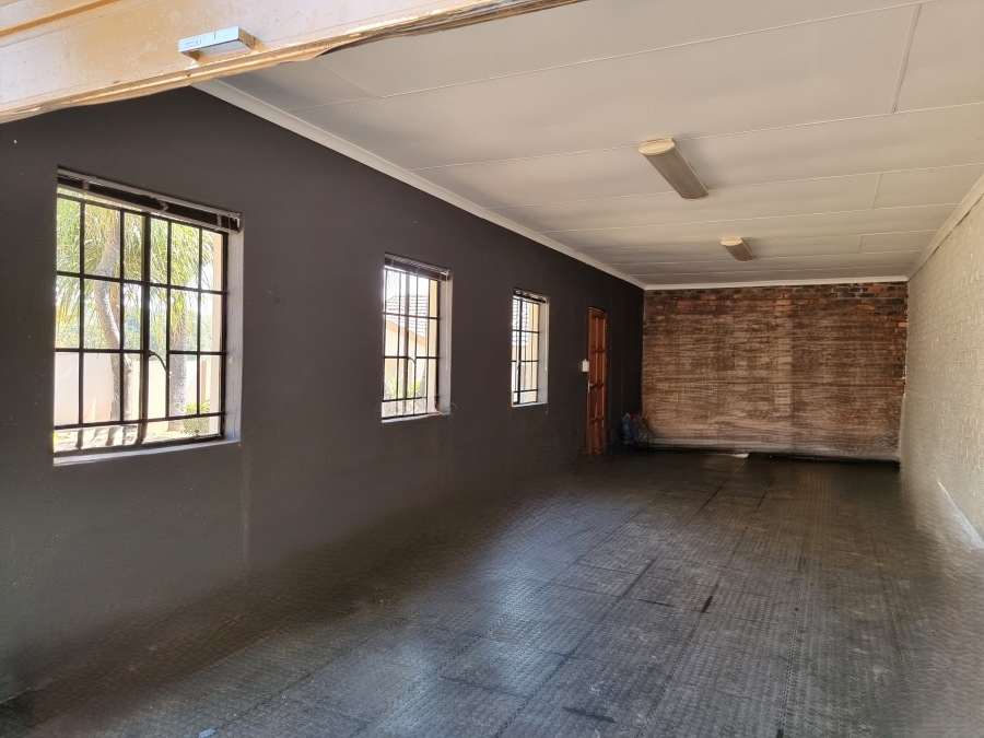 3 Bedroom Property for Sale in West Acres Ext 1 Mpumalanga