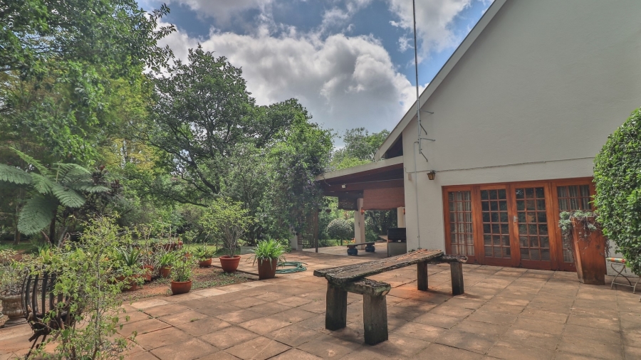 6 Bedroom Property for Sale in White River Mpumalanga