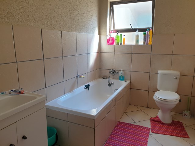 To Let 2 Bedroom Property for Rent in Nelspruit Ext 1 Mpumalanga