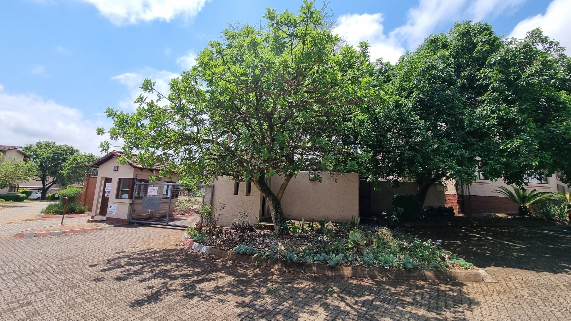 2 Bedroom Property for Sale in White River Ext 18 Mpumalanga