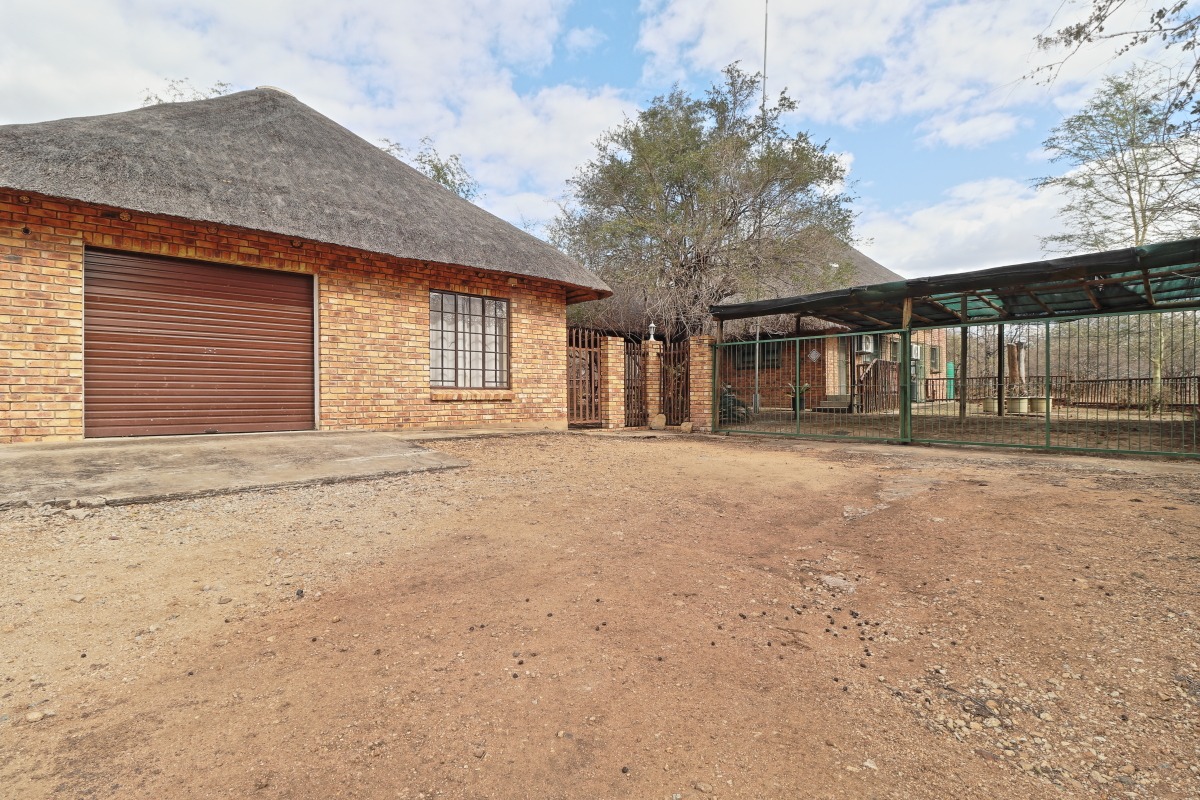 3 Bedroom Property for Sale in Marloth Park Mpumalanga